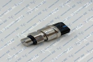 KHR10301 Датчик давления KM15-P02 KM15-P04 для Sumitomo SH200 SH240 SH350 CS210