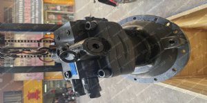 350-5G Hitachi Swing Motor Travel Motor Assy