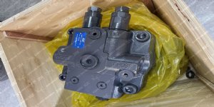 350-5G Hitachi Swing Motor Travel Motor Assy