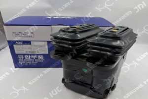 YX30V00004F1 YX30V00004F2 วาล์วควบคุมเท้าเหมาะสำหรับ Kobelco SK200-6 SK230-6 Excavator